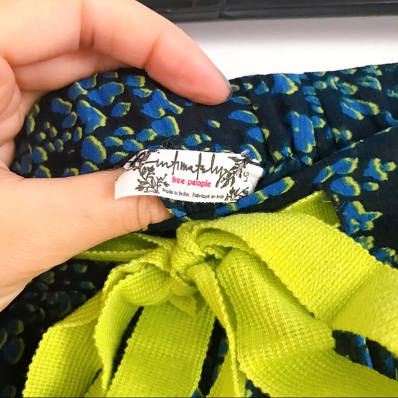 🦋 FREE PEOPLE NAVY NEON GREEN PANTS! - Picture 9 of 11